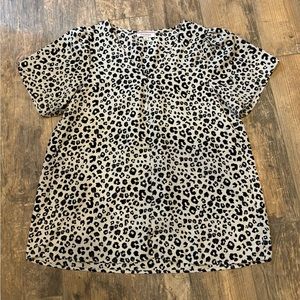 Andree snow leopard short sleeve blouse